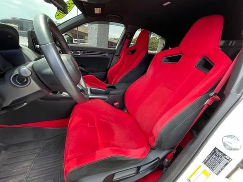 Used 2023 Honda Civic Type R image 11
