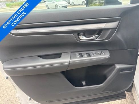 Used 2025 Honda CR-V EX image 11