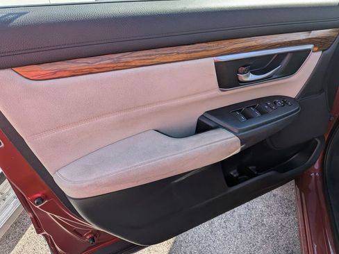 Used 2017 Honda CR-V EX image 8