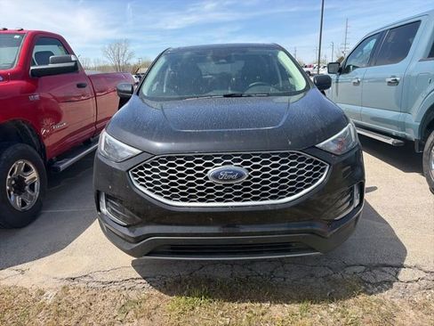 Used 2024 Ford Edge SEL w/ Convenience Package AWD/4WD image 2