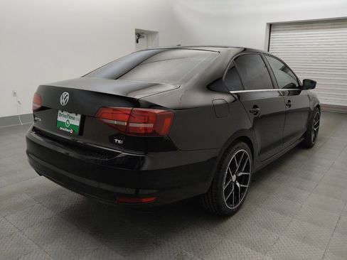 Used 2017 Volkswagen Jetta S w/ Jetta S Cold Weather Package FWD image 9