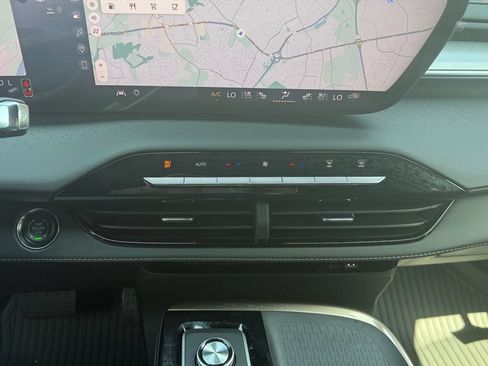 New 2026 Buick Enclave Avenir w/ Super Cruise Package FWD image 22