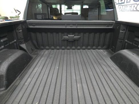 Used 2025 Chevrolet Silverado 1500 LT Trail Boss w/ Convenience Package II image 8