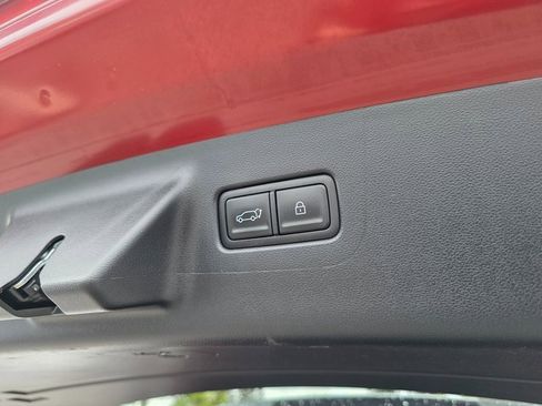 Used 2025 Hyundai Santa Fe SEL image 12