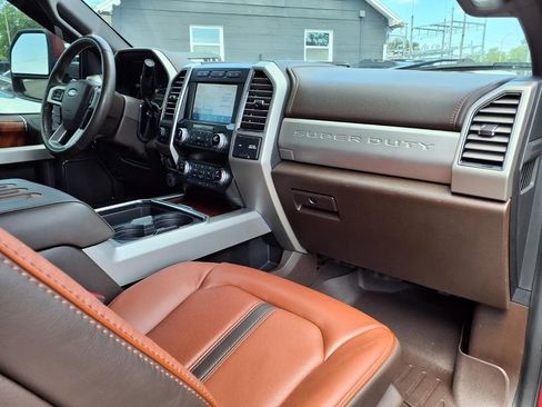Used 2021 Ford F250 King Ranch w/ King Ranch Ultimate Package AWD/4WD image 12