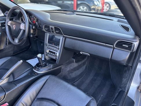 Used 2007 Porsche 911 Carrera 2dr Convertible image 18