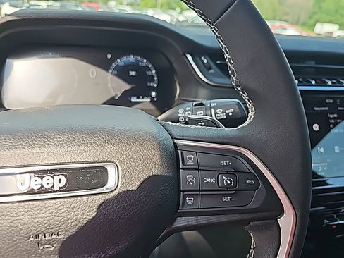 New 2024 Jeep Grand Cherokee L Laredo w/ Trailer Tow Package image 14