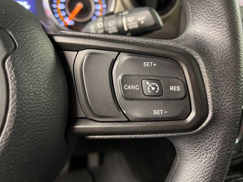 Used 2020 Jeep Wrangler Unlimited Sport image 19