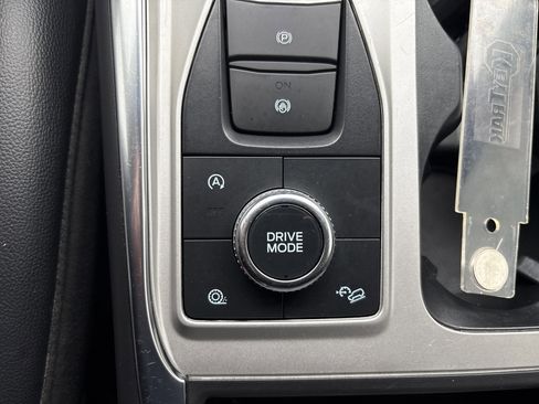 Certified 2023 Ford Explorer Limited AWD/4WD image 33