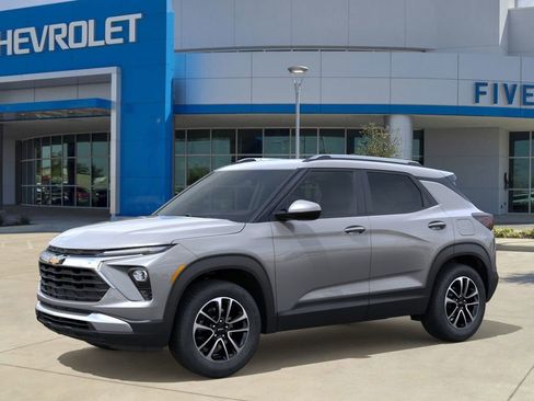 New 2026 Chevrolet TrailBlazer LT FWD image 2
