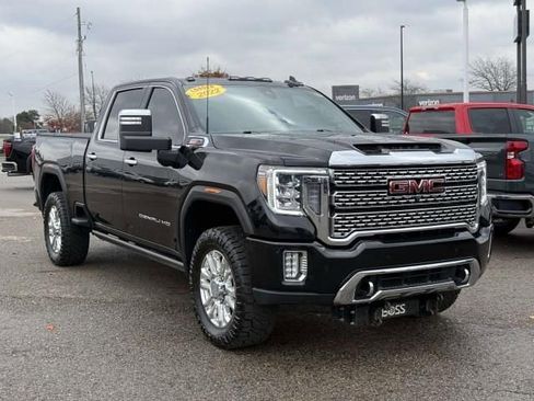 Used 2022 GMC Sierra 2500 Denali w/ Denali Black Diamond Edition image 4