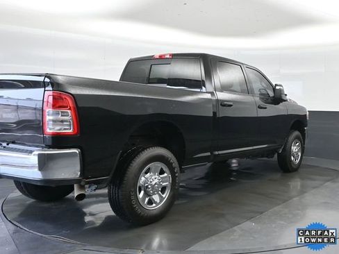 Used 2024 RAM 2500 Tradesman w/ Chrome Appearance Group AWD/4WD image 4