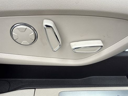 Used 2019 Lincoln MKC Reserve w/ MKC Climate Package image 49