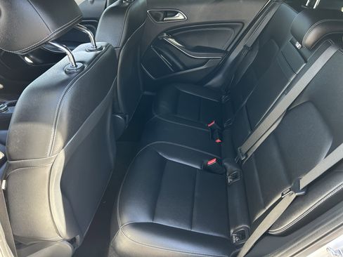 Used 2019 Mercedes-Benz GLA 250 4MATIC image 17