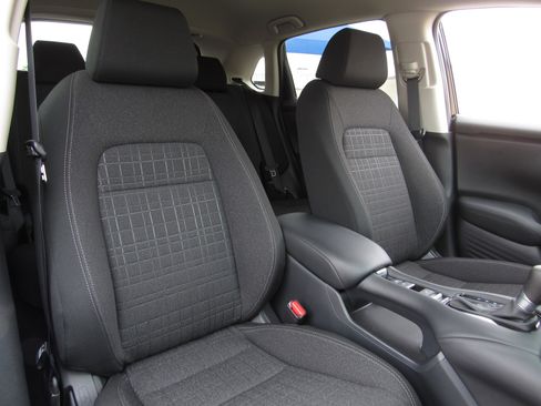 Used 2026 Honda HR-V LX image 10