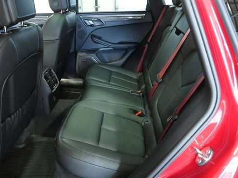 New 2026 Porsche Macan image 27