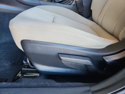 Used 2017 Subaru Impreza 2.0i image 14