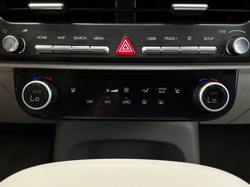 Used 2026 Hyundai Palisade SEL FWD image 35
