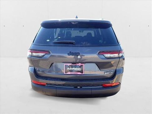 New 2025 Jeep Grand Cherokee L Limited w/ Luxury Tech Group II image 3