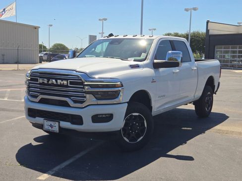 Used 2025 RAM 2500 Lone Star AWD/4WD image 2