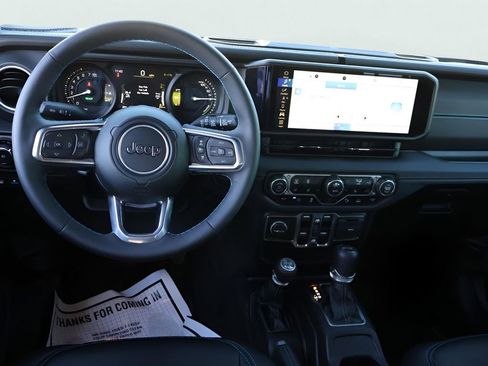 Used 2024 Jeep Wrangler High Altitude image 20