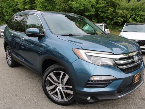 Used 2016 Honda Pilot Elite image 4