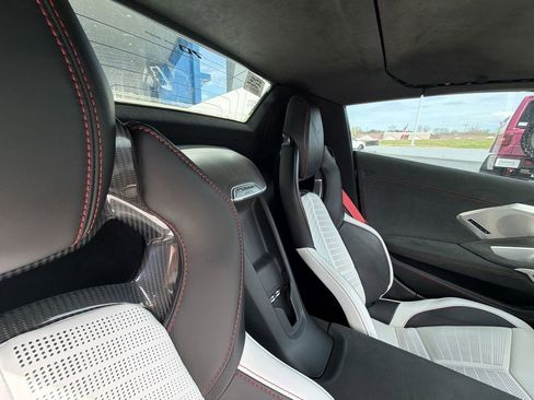 Used 2023 Chevrolet Corvette Stingray Premium Conv w/ Z51 Performance Package RWD image 14