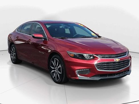 Used 2018 Chevrolet Malibu LT image 1