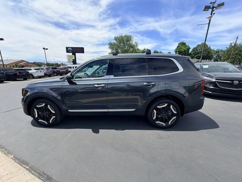 Used 2023 Kia Telluride S w/ S Sunroof Package AWD/4WD image 6