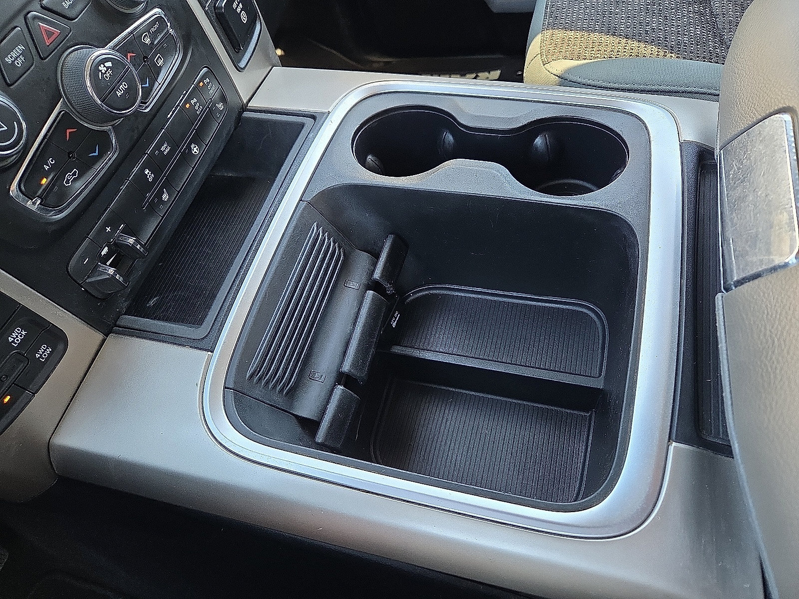 Used 2017 RAM 1500 Big Horn AWD/4WD image 25