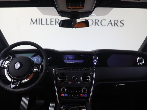 New 2026 Rolls-Royce Cullinan AWD/4WD image 4