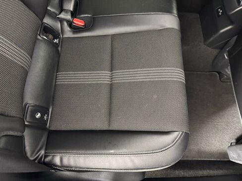 Used 2025 MAZDA CX-50 AWD 2.5 S w/ Preferred Package image 26