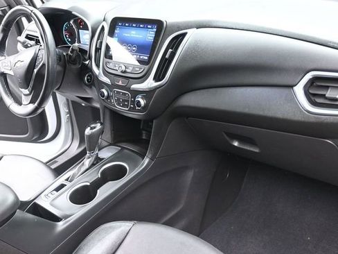 Used 2020 Chevrolet Equinox LT w/ Sport Edition image 29