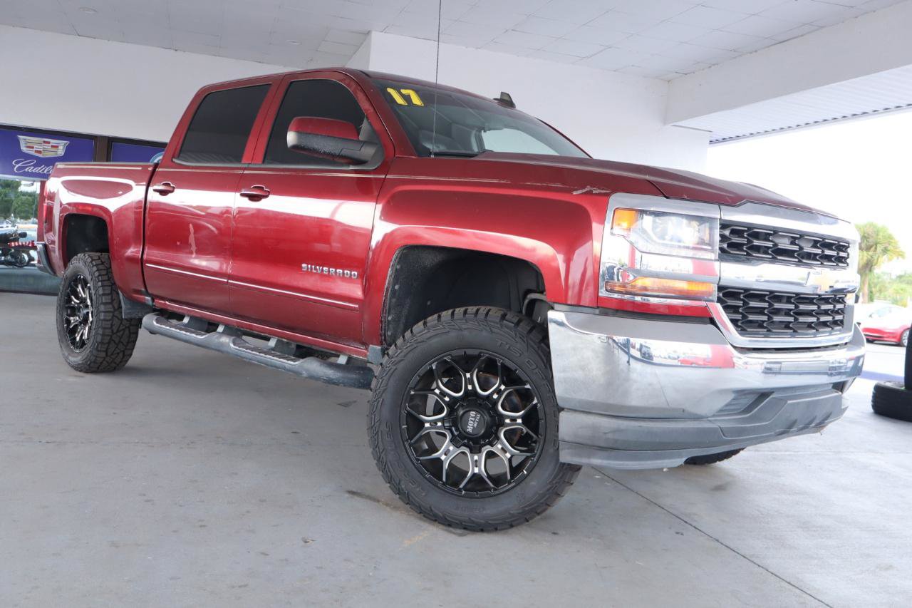 Used 2017 Chevrolet Silverado 1500 LT w/ Trailering Package RWD image 3