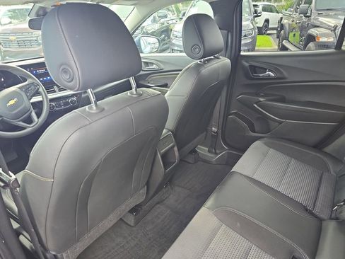 Used 2024 Chevrolet Trax LT image 12