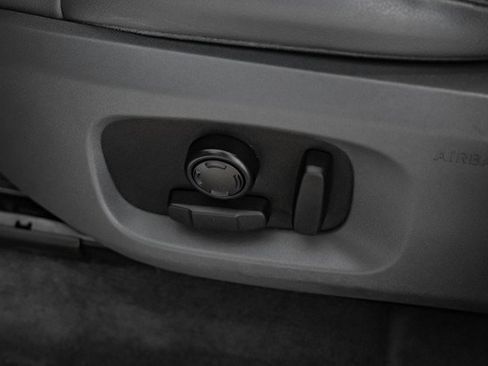 Used 2017 Land Rover Range Rover Evoque SE Premium image 30