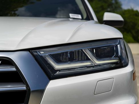 Used 2019 Audi Q5 2.0T Premium Plus AWD/4WD image 11