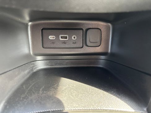 Used 2022 Chevrolet Equinox LT AWD/4WD image 21