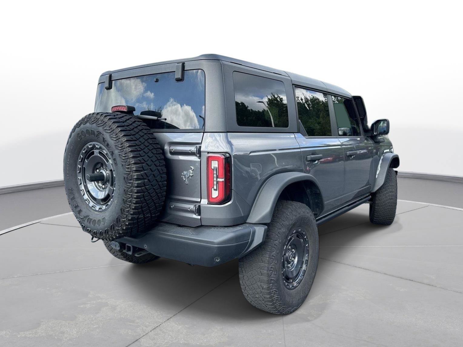 Used 2024 Ford Bronco Everglades AWD/4WD image 6