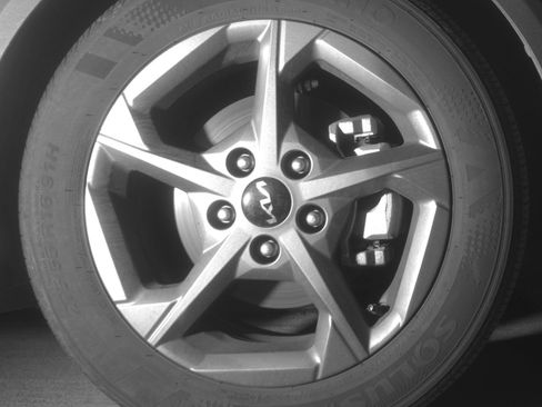 Used 2025 Kia K4 FWD image 13