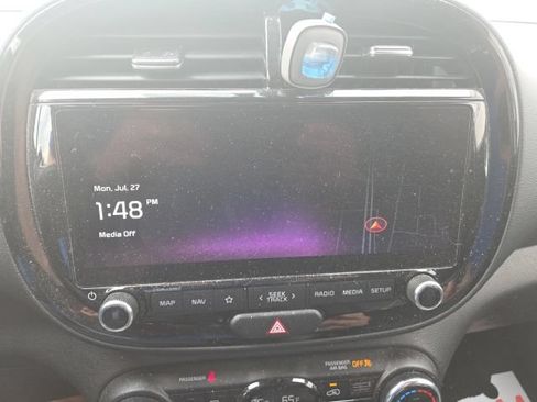 Used 2024 Kia Soul S FWD image 14