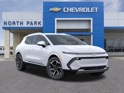 New 2025 Chevrolet Equinox EV LT image 1