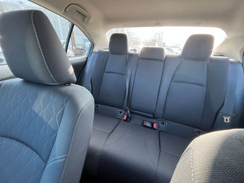 Used 2025 Toyota Corolla LE image 37