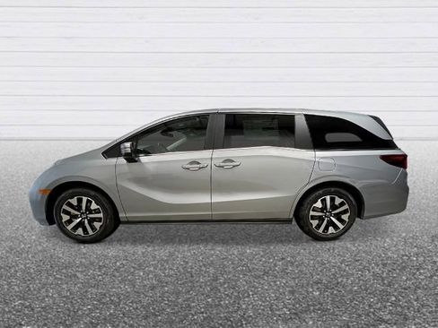 New 2026 Honda Odyssey EX-L image 2