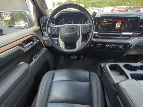 Used 2025 GMC Sierra 1500 SLT RWD image 19