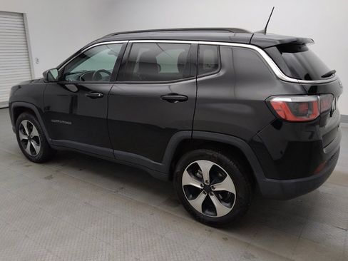 Used 2018 Jeep Compass Latitude w/ Popular Equipment Group FWD image 3