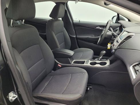 Used 2018 Chevrolet Cruze LS image 21