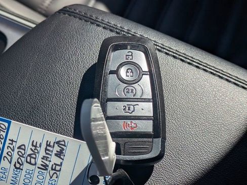 Used 2024 Ford Edge SEL w/ Convenience Package AWD/4WD image 35