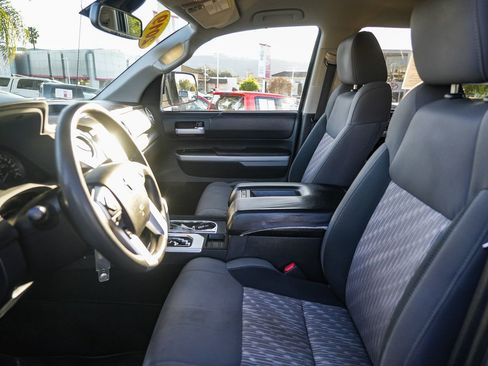 Used 2019 Toyota Tundra SR5 w/ SR5 Upgrade Package image 21