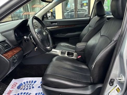Used 2013 Subaru Legacy 3.6R Limited w/ Popular Pkg 2 AWD/4WD image 10